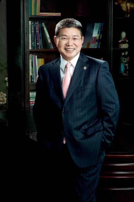 优秀员工李勍照片.jpg